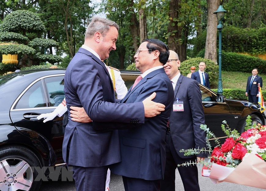 Thủ tướng Phạm Minh Ch&iacute;nh đ&oacute;n, hội đ&agrave;m với Thủ tướng Luxembourg - Ảnh 4.