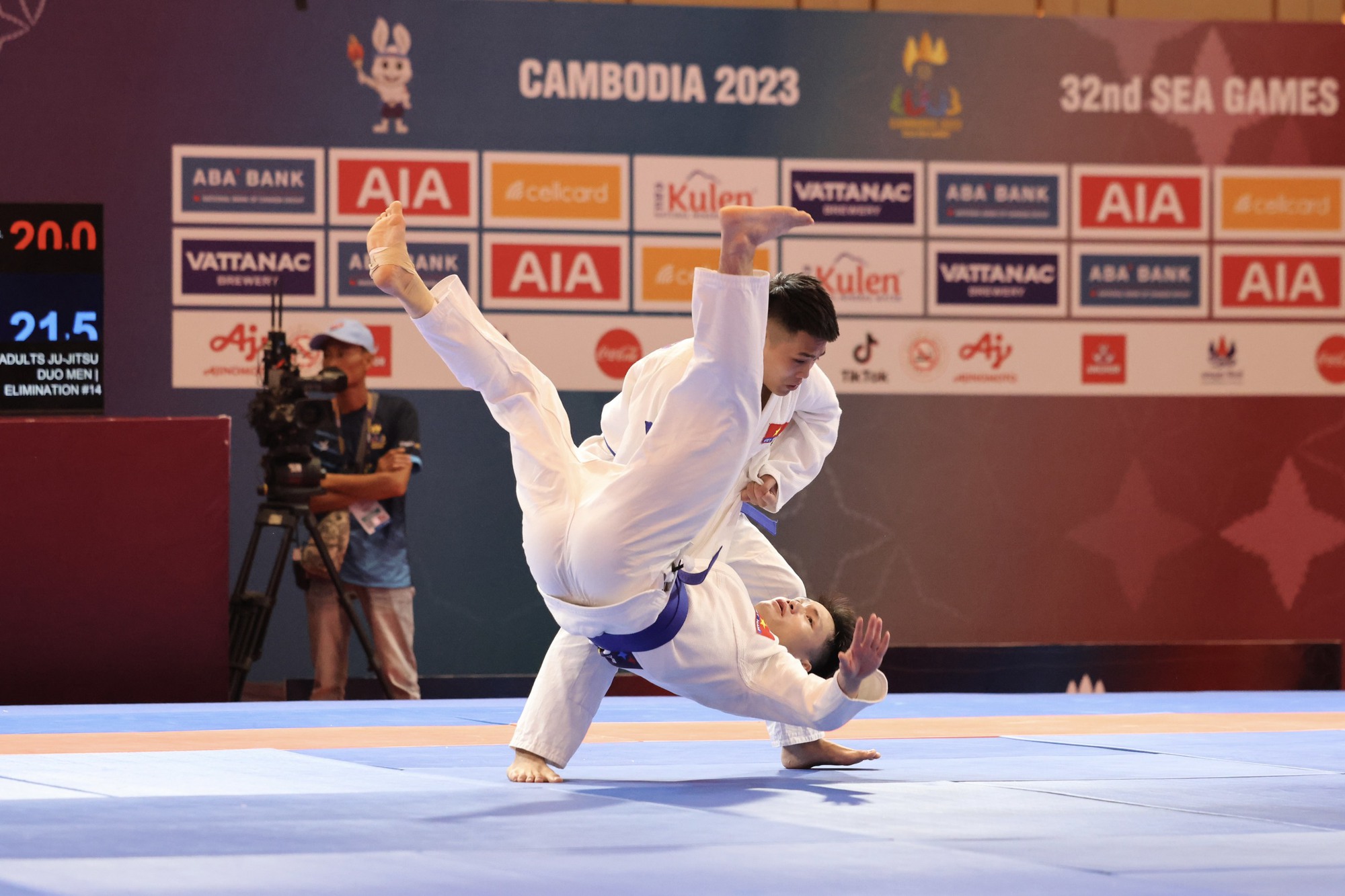 SEA Games 32: Jujitsu mang về 3 HCĐ, Đặng Thị Huyền n&eacute;n đau thi đấu - Ảnh 7.