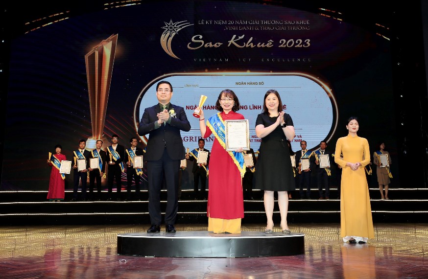 Agribank gi&agrave;nh c&uacute; đ&uacute;p tại giải thưởng Sao Khu&ecirc; 2023 - Ảnh 2.