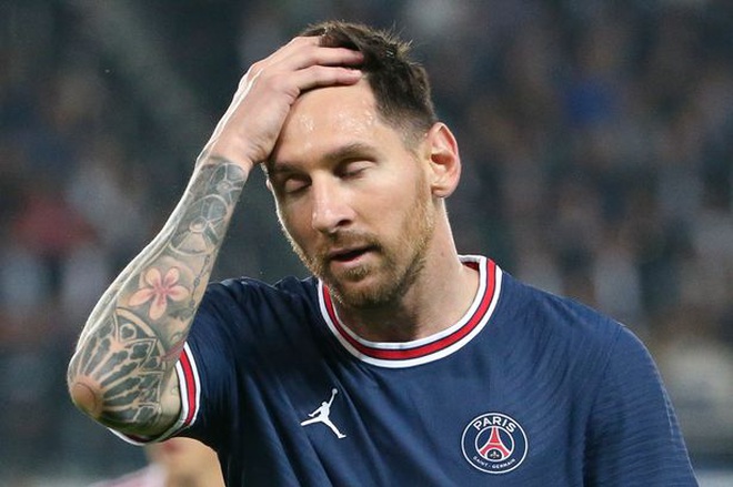 Messi gửi lời xin lỗi đến đồng đội tại PSG