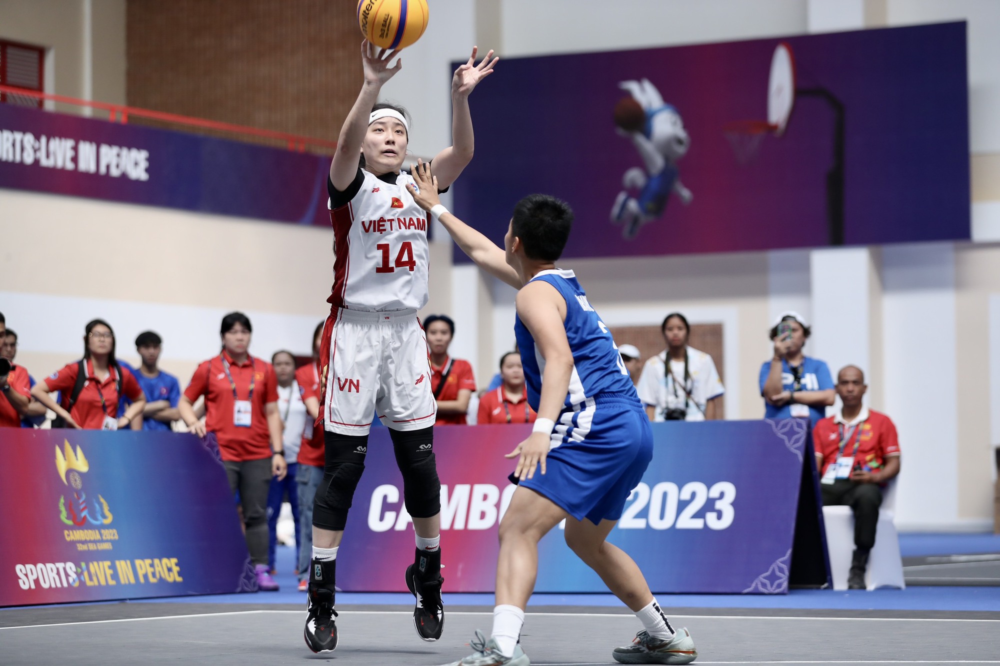 Nhật k&yacute; SEA Games 32 ng&agrave;y 6-5: Nguyễn Thị Thanh Ph&uacute;c gi&agrave;nh v&agrave;ng đi bộ - Ảnh 32.