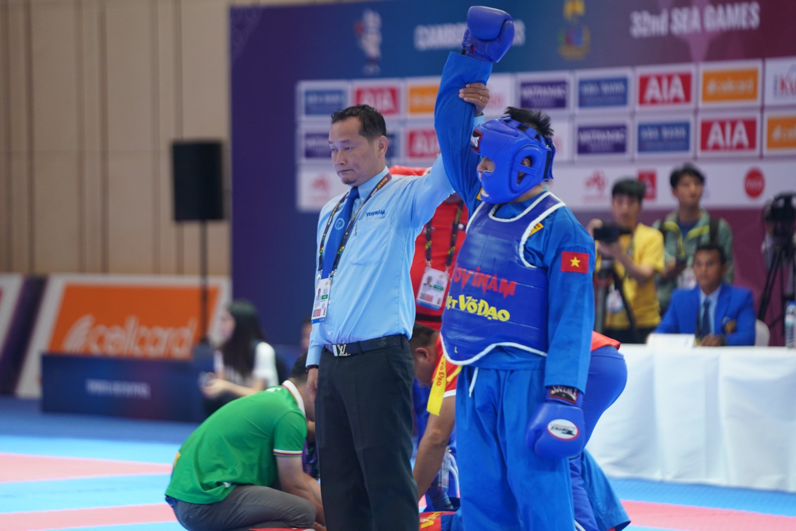 Nhật k&yacute; SEA Games 32 ng&agrave;y 6-5: Nguyễn Thị Thanh Ph&uacute;c gi&agrave;nh v&agrave;ng đi bộ - Ảnh 44.
