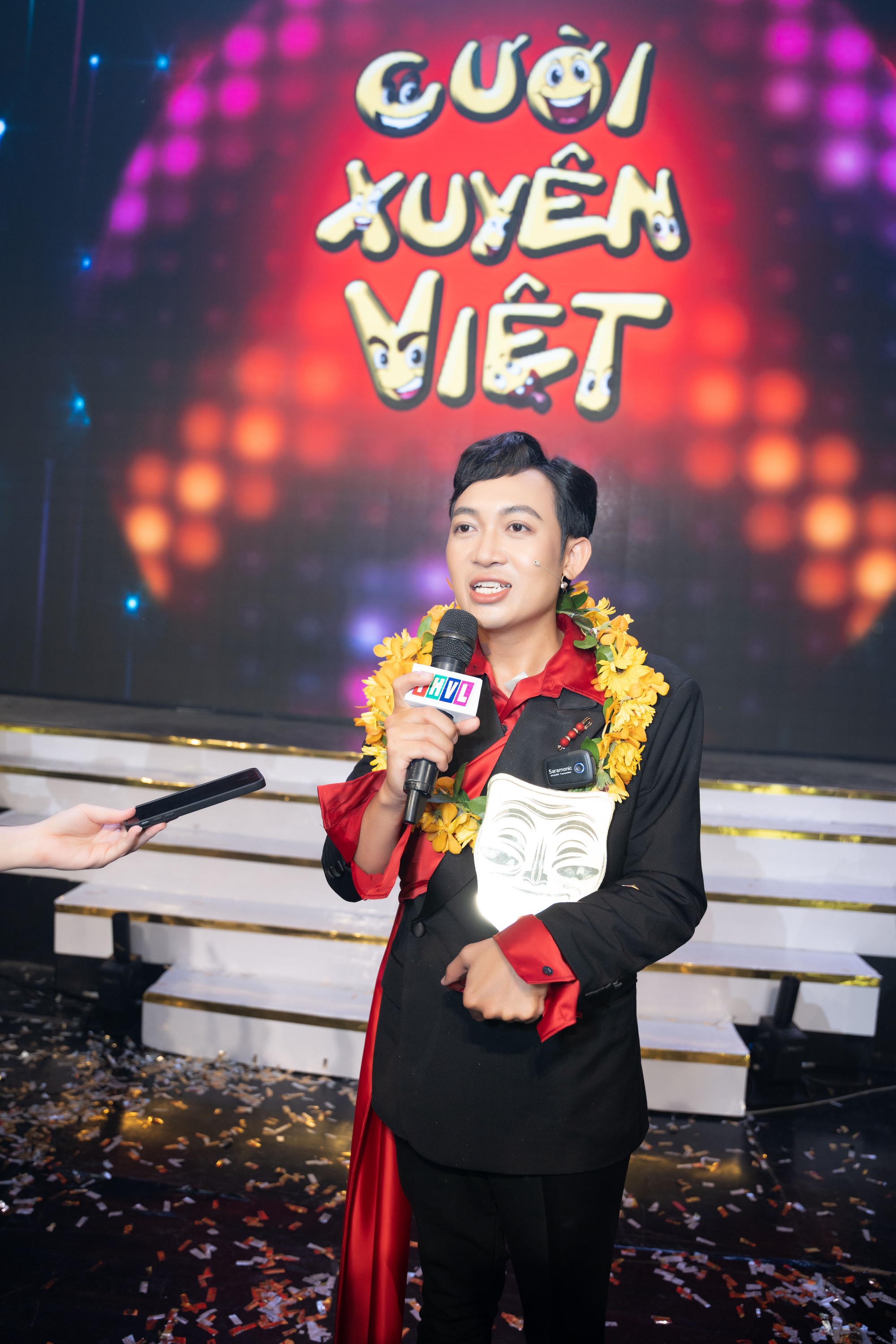 Diễn viên Năm Chà trải lòng hậu đăng quang “Cười xuyên Việt 2023” - Ảnh 4.