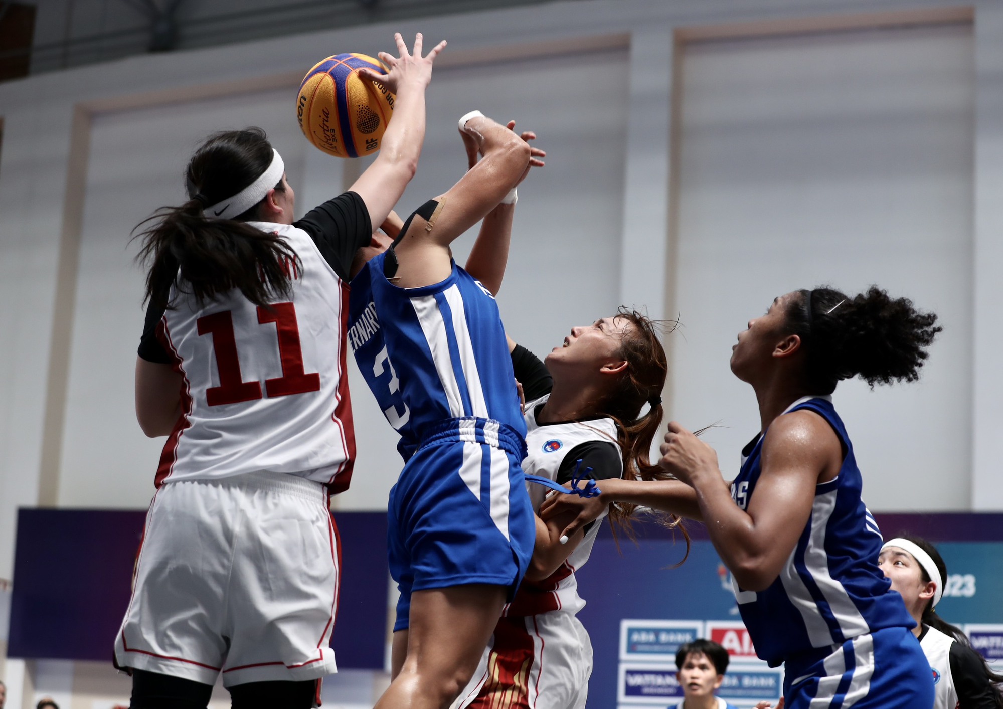 Nhật k&yacute; SEA Games 32 ng&agrave;y 6-5: Nguyễn Thị Thanh Ph&uacute;c gi&agrave;nh v&agrave;ng đi bộ - Ảnh 34.