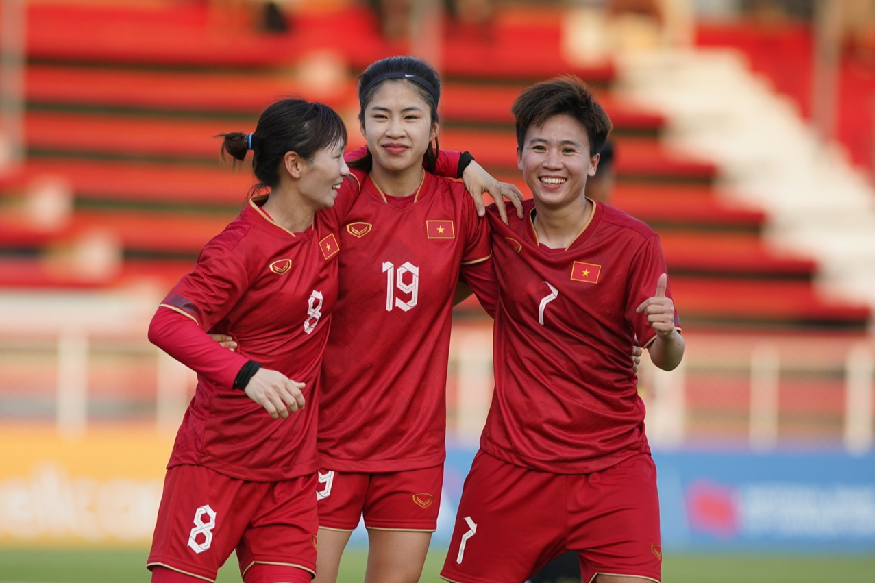 Thua Philippines 1-2, tuyển nữ Việt Nam vẫn gi&agrave;nh quyền v&agrave;o b&aacute;n kết - Ảnh 2.