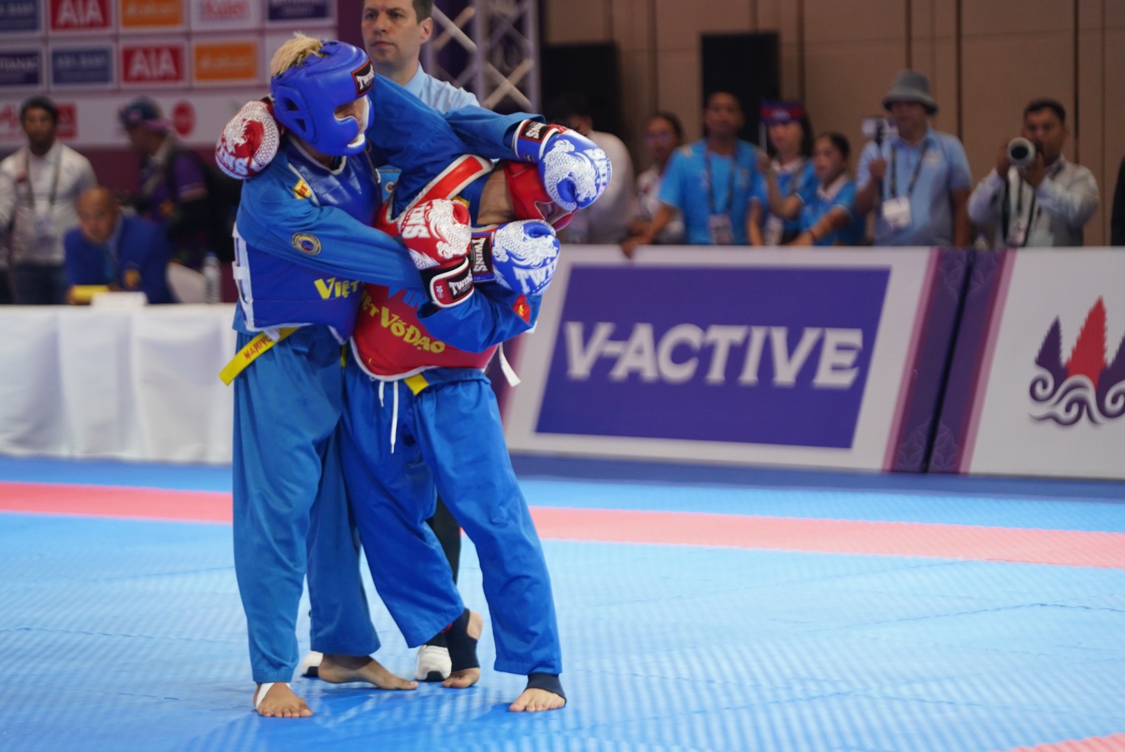 Nhật k&yacute; SEA Games 32 ng&agrave;y 6-5: Nguyễn Thị Thanh Ph&uacute;c gi&agrave;nh v&agrave;ng đi bộ - Ảnh 26.