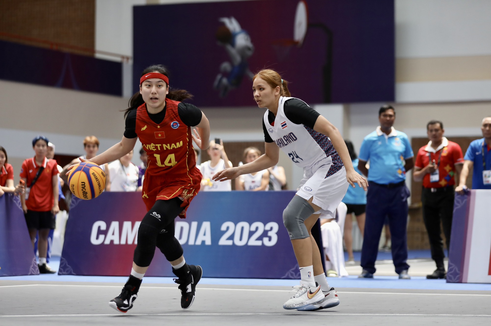 Nhật k&yacute; SEA Games 32 ng&agrave;y 6-5: Nguyễn Thị Thanh Ph&uacute;c gi&agrave;nh v&agrave;ng đi bộ - Ảnh 18.
