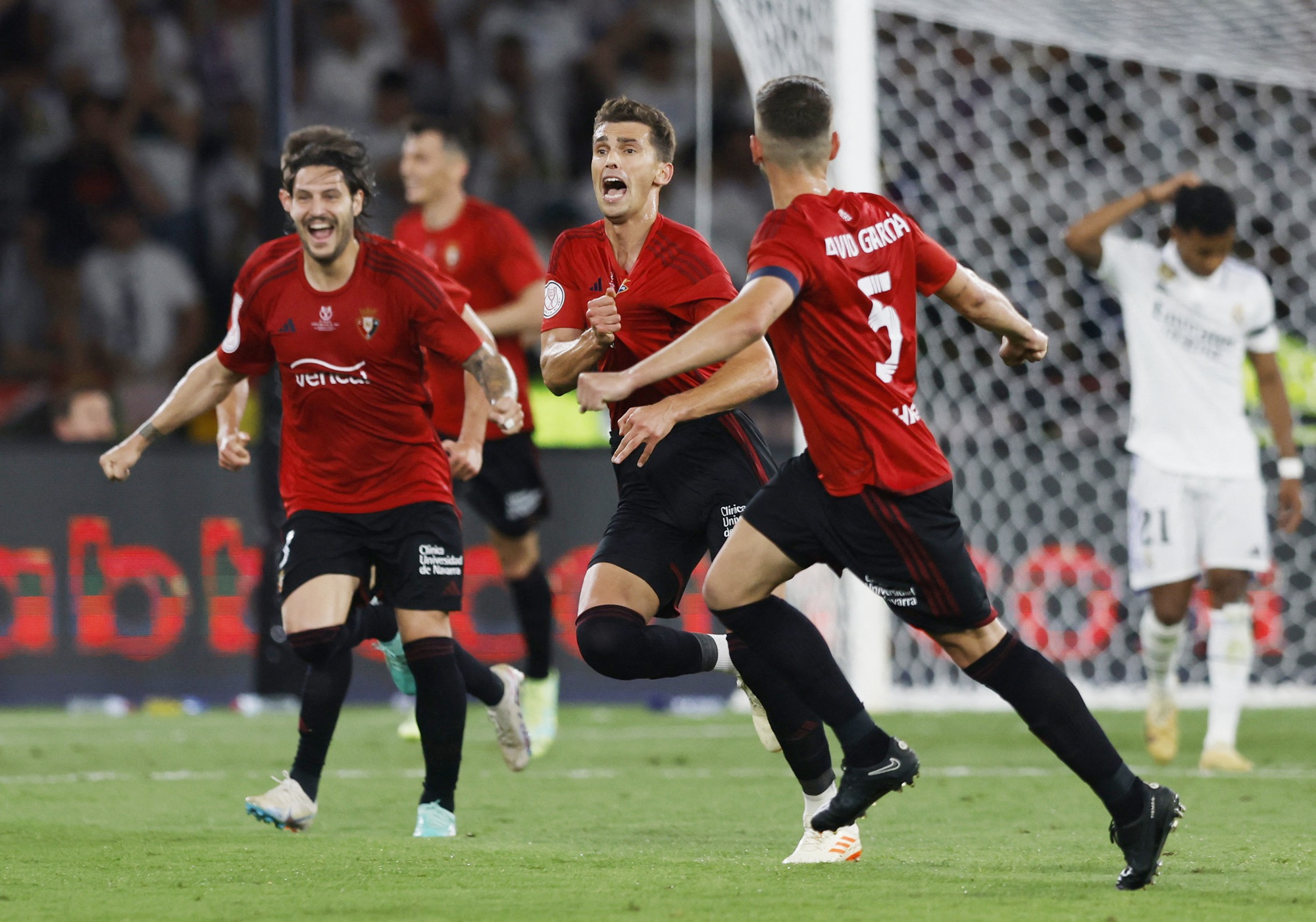 Đăng quang C&uacute;p Nh&agrave; vua T&acirc;y Ban Nha, Real Madrid mơ c&uacute; đ&uacute;p v&ocirc; địch - Ảnh 2.