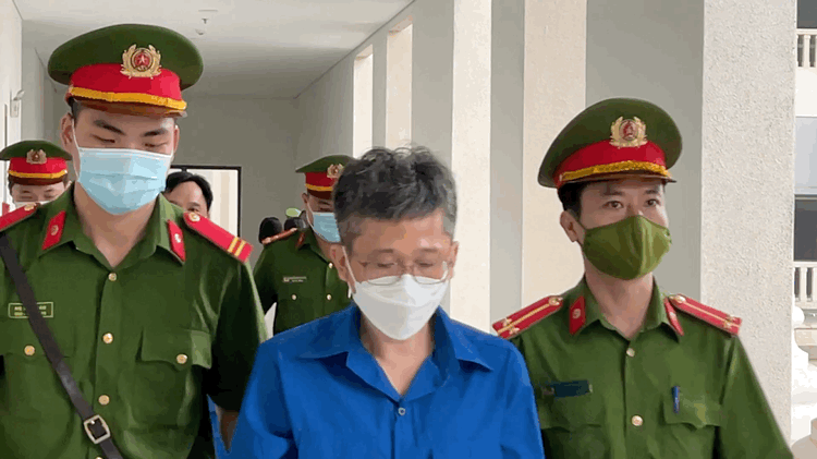 Chủ tịch Louis Holdings 