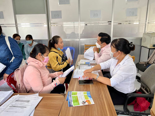 Không để công nhân đơn độc