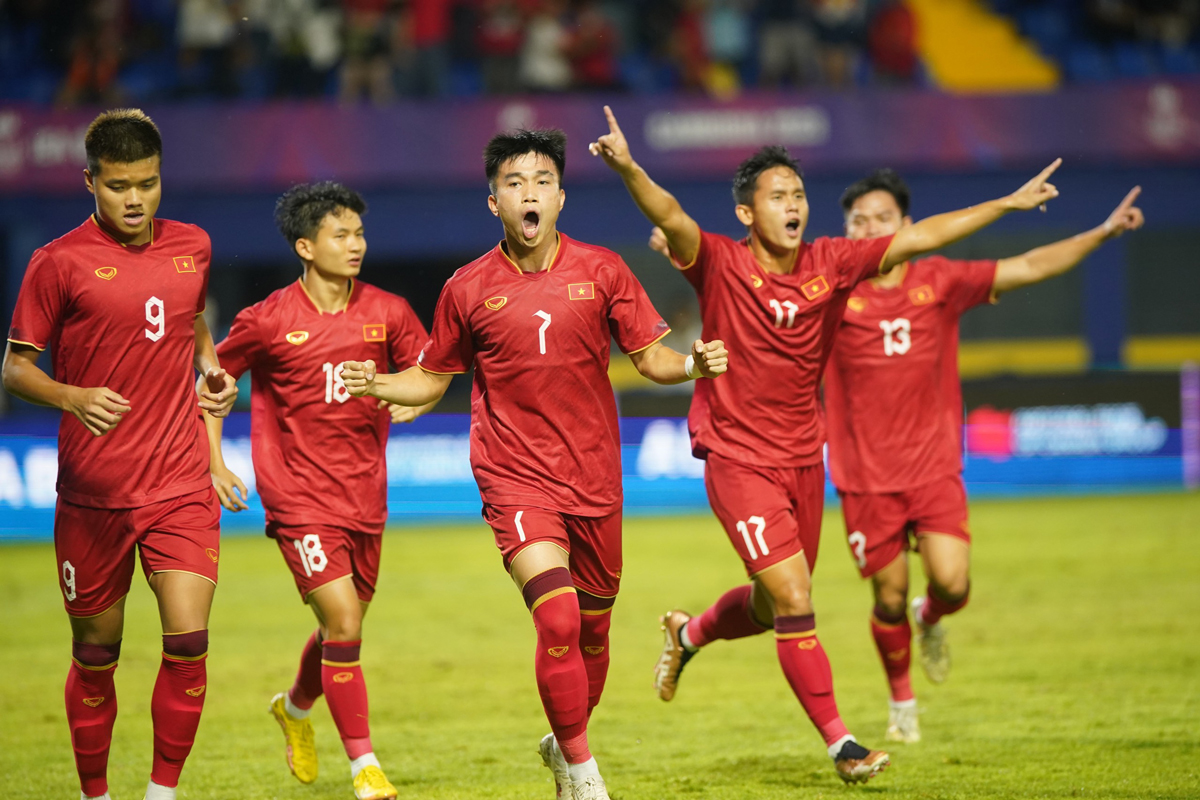 Đánh bại U22 Malaysia, U22 Việt Nam vào bán kết