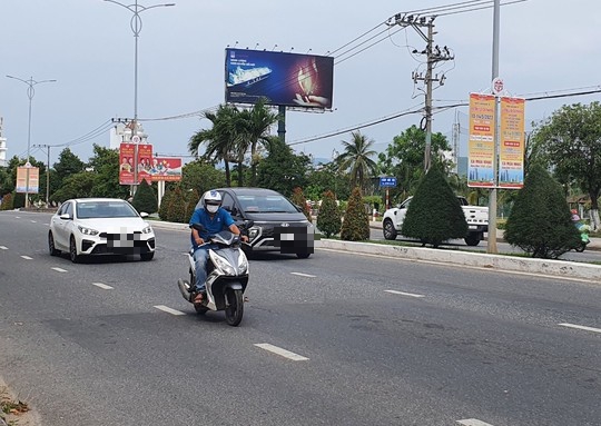 Đ&agrave; Nẵng kiến nghị với Bộ GTVT về hoạt động của Grab - Ảnh 1.