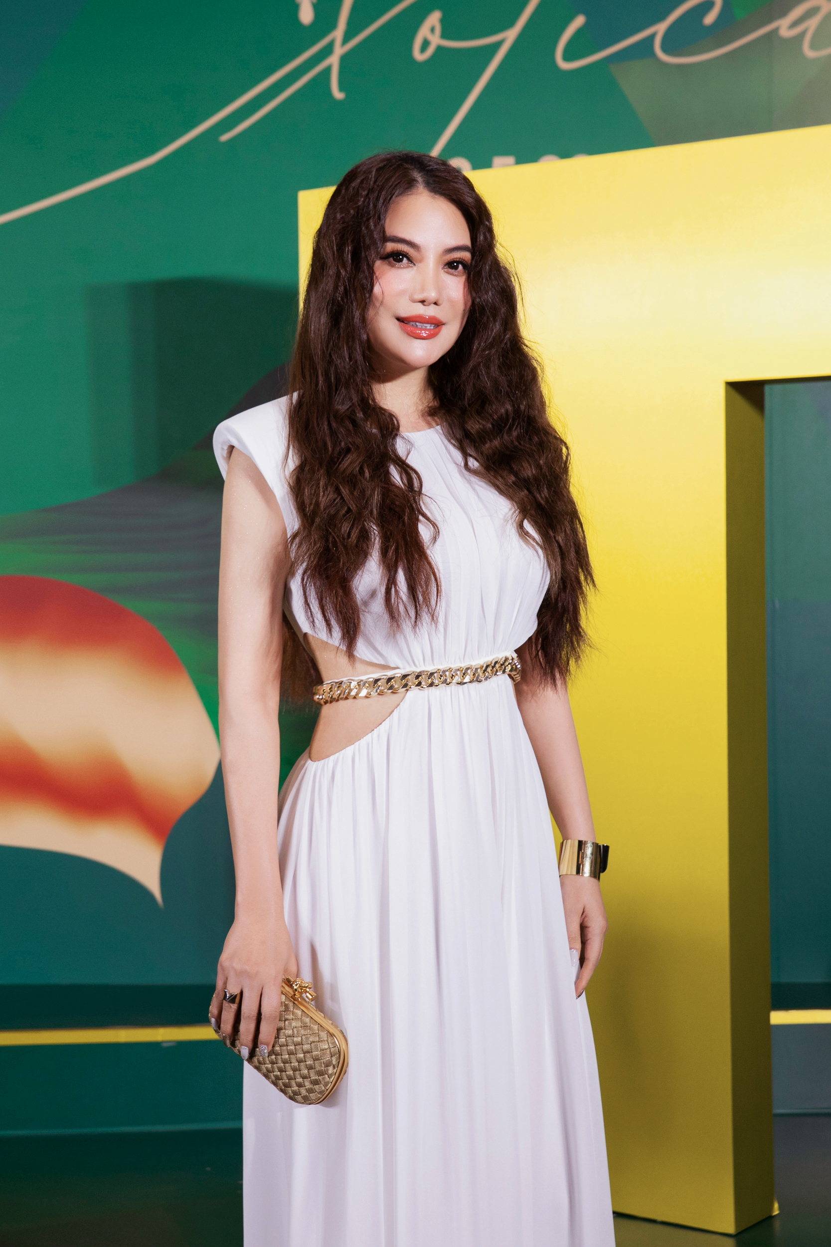 H&igrave;nh ảnh hoa hậu Kỳ Duy&ecirc;n v&agrave; d&agrave;n sao hở bạo - Ảnh 7.