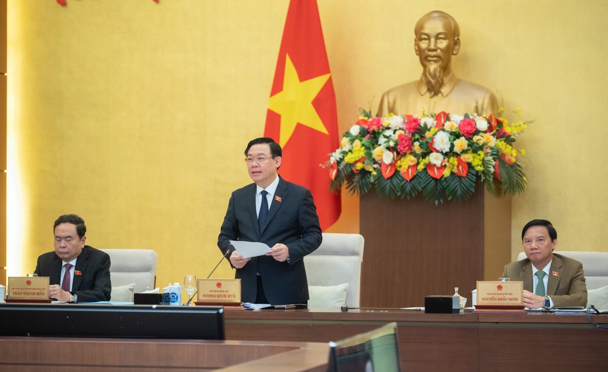 Ủy ban Thường vụ Quốc hội cho &yacute; kiến nhiều dự &aacute;n luật quan trọng - Ảnh 1.
