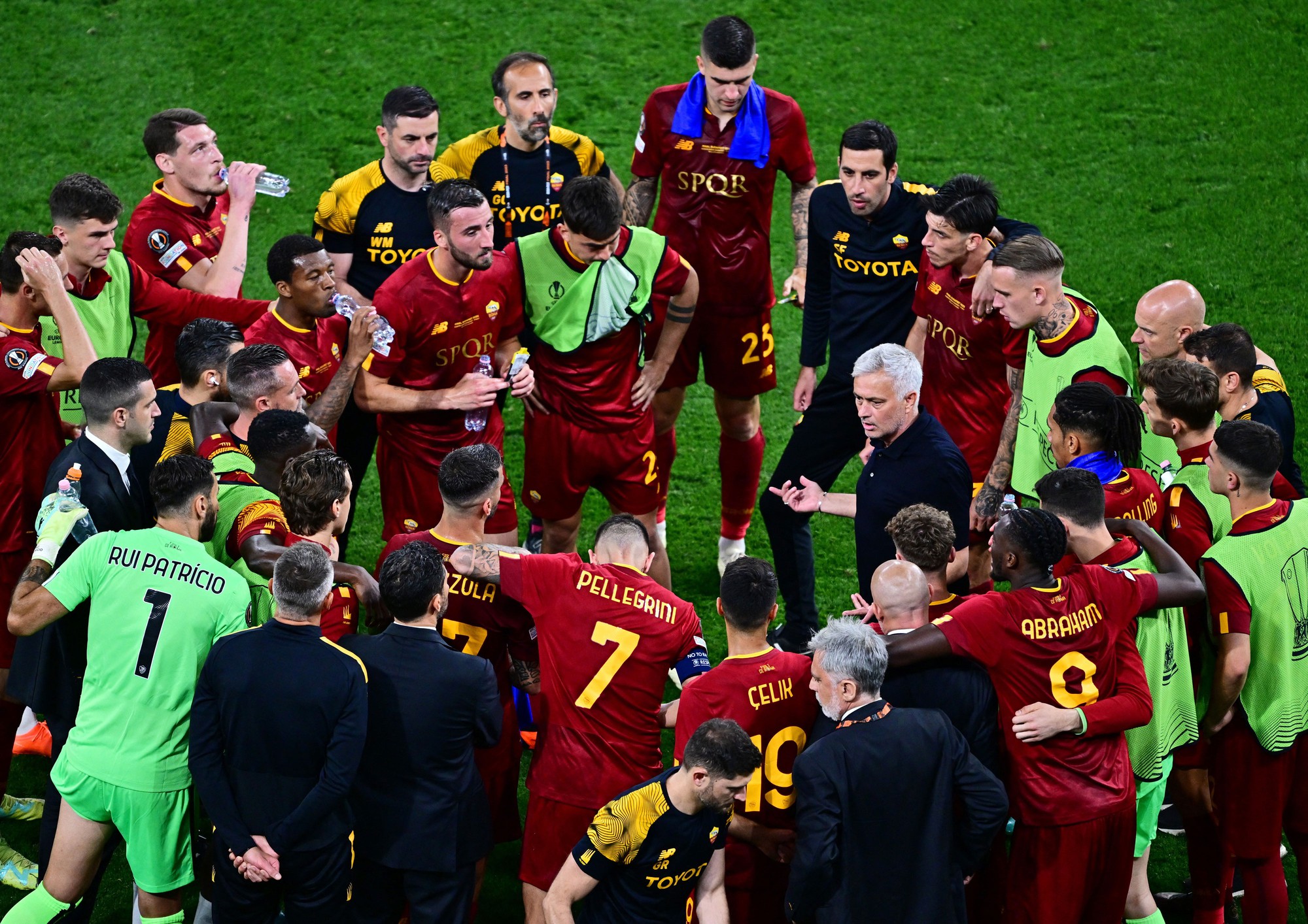 Mourinho không còn đặc biệt