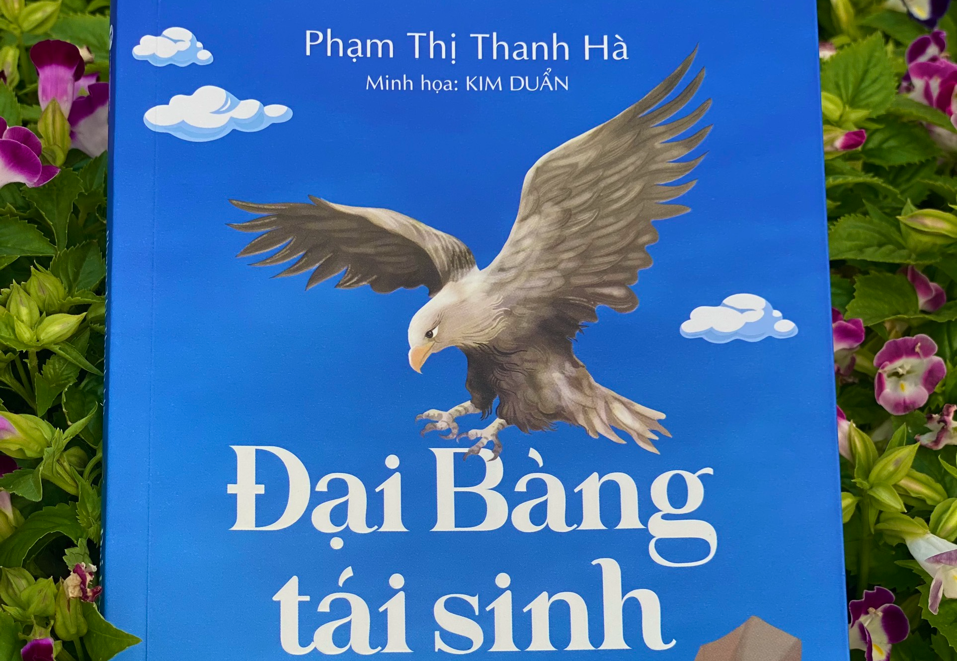 Huyền thoại "Đại bàng tái sinh" và câu chuyện ngày 1-6