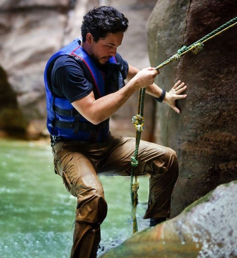 Thái tử điển trai của Jordan tổ chức hôn lễ trong mơ - Ảnh 6.