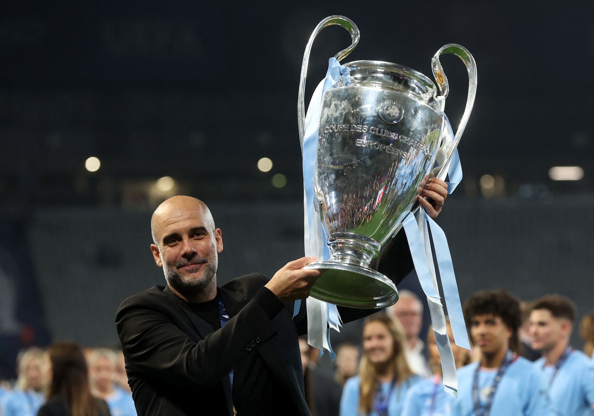 Pep Guadiola: "Kẻ lữ hành" không đơn độc