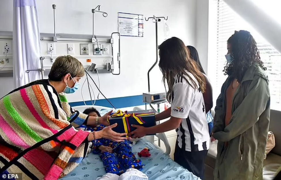 Phép mầu Colombia: Cô bé 13 tuổi bảo vệ 3 em trai giữa rừng Amazon suốt 40 ngày - Ảnh 7.