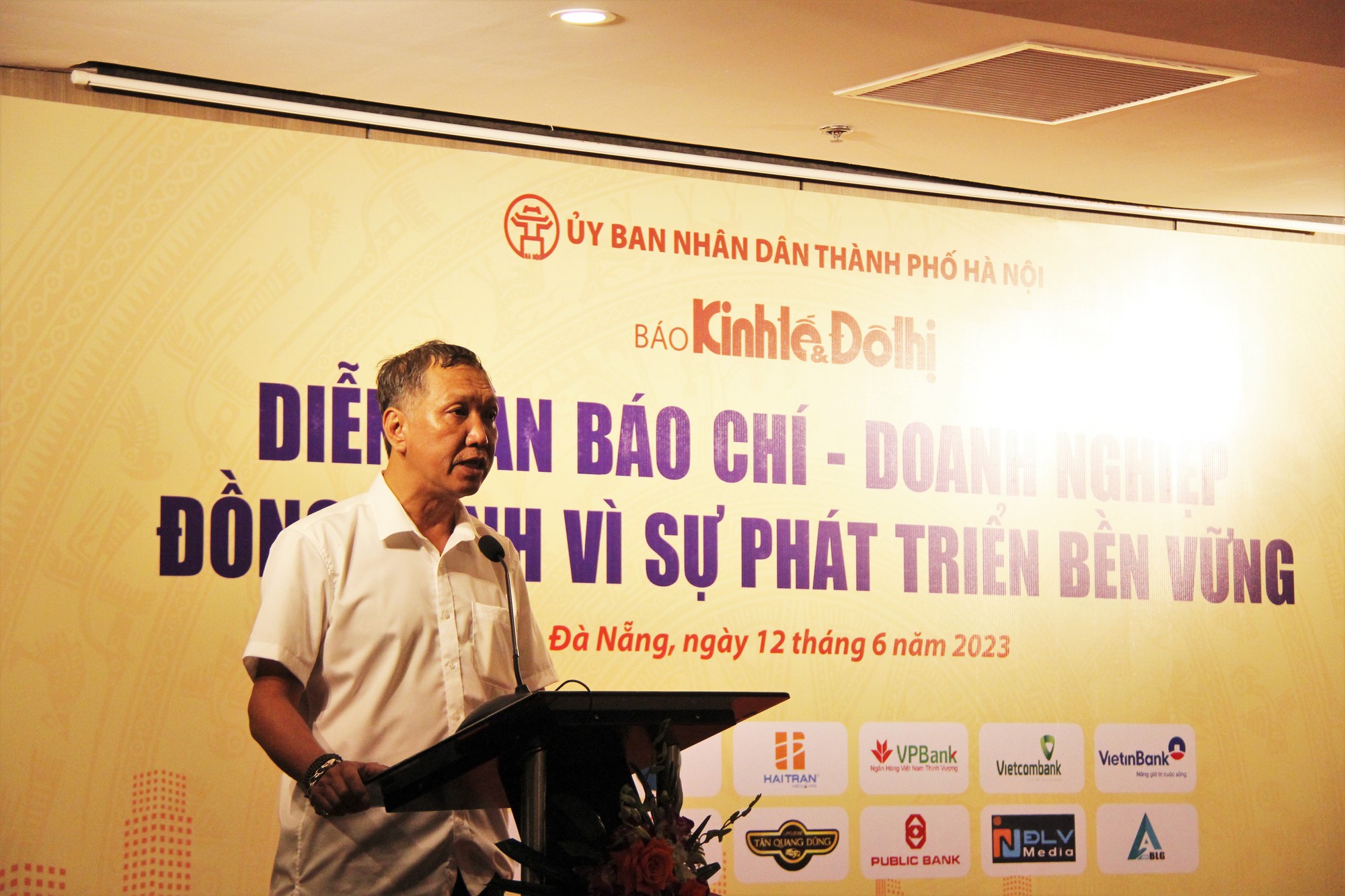 Tìm giải pháp để doanh nghiệp – báo chí cùng phát triển