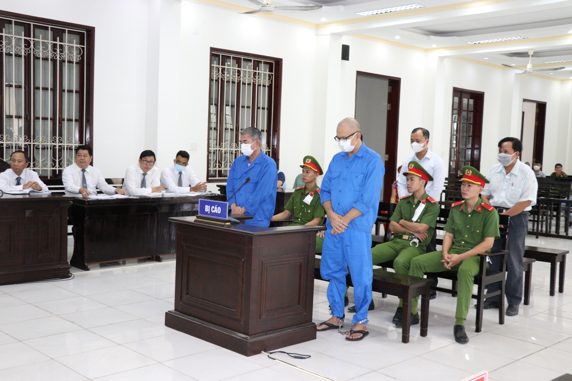Nhóm người “tay không” trúng đấu giá dự án hơn 152 tỉ đồng