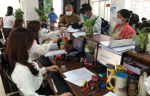 Rầm rộ mua bán sổ BHXH