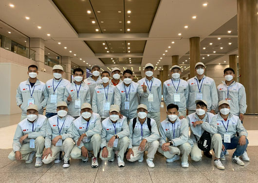 Nhật, H&agrave;n nỗ lực thu h&uacute;t lao động nước ngo&agrave;i - Ảnh 1.