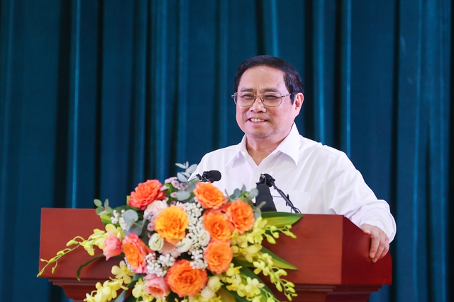 Thủ tướng: B&aacute;o ch&iacute; phải lấy c&aacute;i đẹp dẹp c&aacute;i xấu, lấy t&iacute;ch cực đẩy l&ugrave;i ti&ecirc;u cực - Ảnh 1.