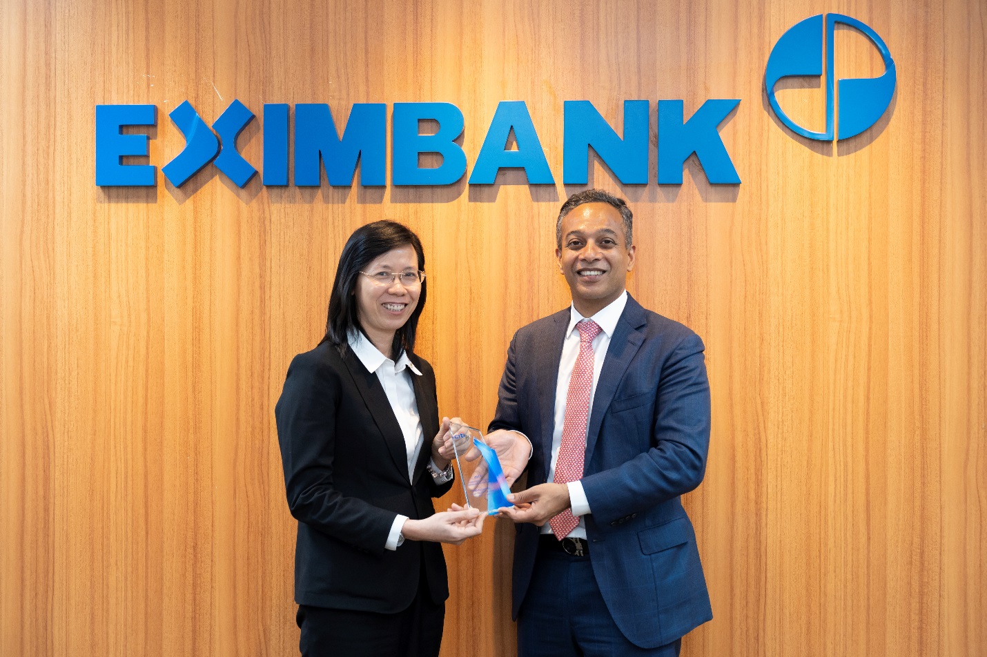 Eximbank vinh dự nhận giải thưởng thanh toán quốc tế xuất sắc