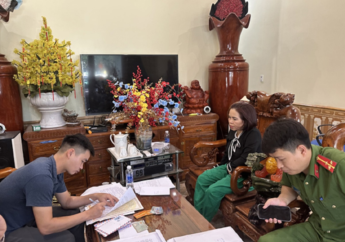 Gần trăm cảnh sát đồng loạt đột kích các ổ nhóm "tín dụng đen", bắt 27 đối tượng