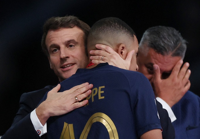 Tổng thống Pháp sẽ can thiệp vào vấn đề của Mbappe với PSG