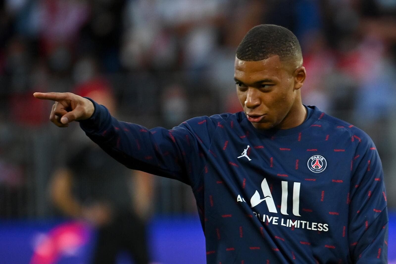 Mbappe tạo ra hiệu ứng domino với c&aacute;c CLB lớn ch&acirc;u &Acirc;u - Ảnh 1.