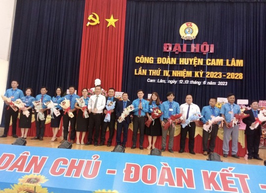Nhiệm kỳ 2023-2028, LĐLĐ Cam L&acirc;m phấn đấu kết nạp mới 2.500 đo&agrave;n vi&ecirc;n - Ảnh 5.