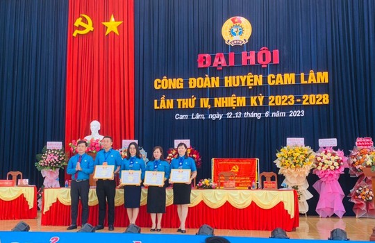 Nhiệm kỳ 2023-2028, LĐLĐ Cam L&acirc;m phấn đấu kết nạp mới 2.500 đo&agrave;n vi&ecirc;n - Ảnh 4.