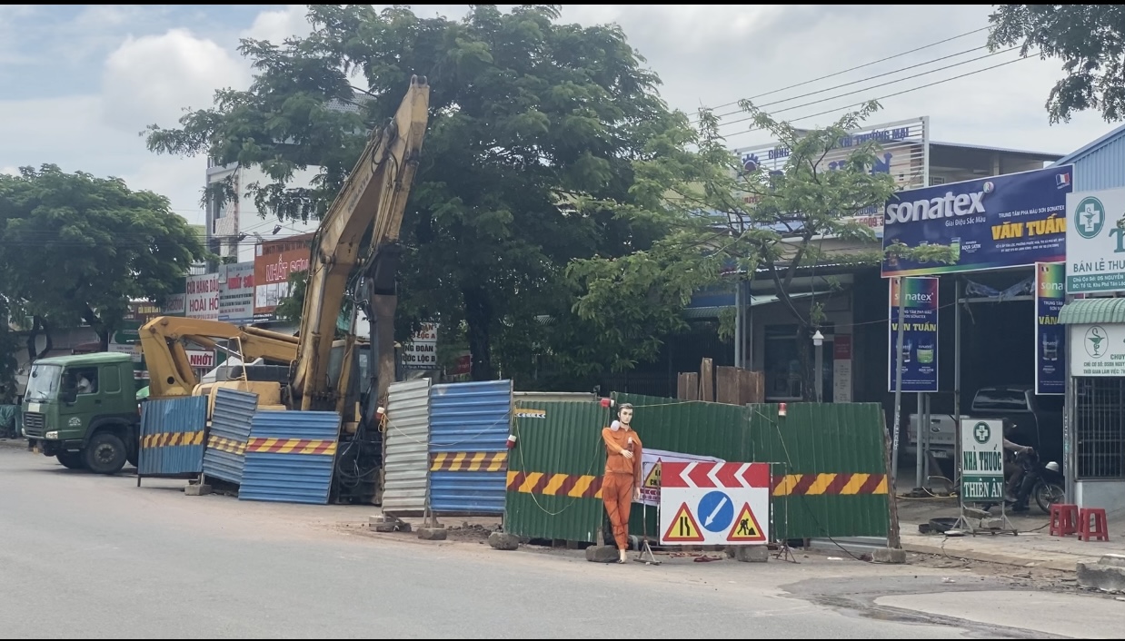 Bẫy nguy hiểm tr&ecirc;n Quốc lộ 51: H&igrave;nh ảnh sau phản &aacute;nh của B&aacute;o Người Lao Động - Ảnh 2.