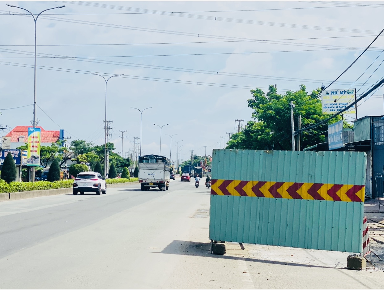 "Bẫy" nguy hiểm trên Quốc lộ 51: Hình ảnh sau phản ánh của Báo Người Lao Động