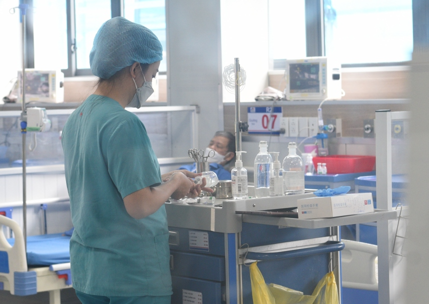 Dịch COVID-19 hôm nay: Ca nhiễm giảm sau nhiều ngày tăng liên tục