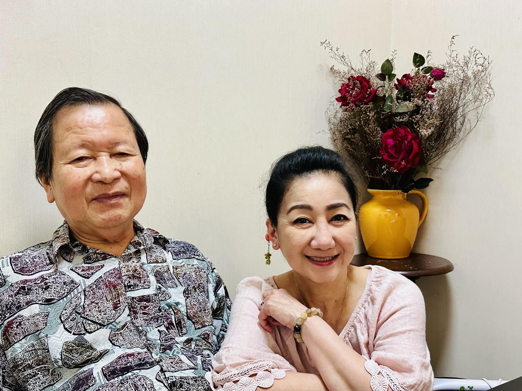 NSƯT Thanh Thanh Tâm xúc động thăm tác giả Lê Duy Hạnh