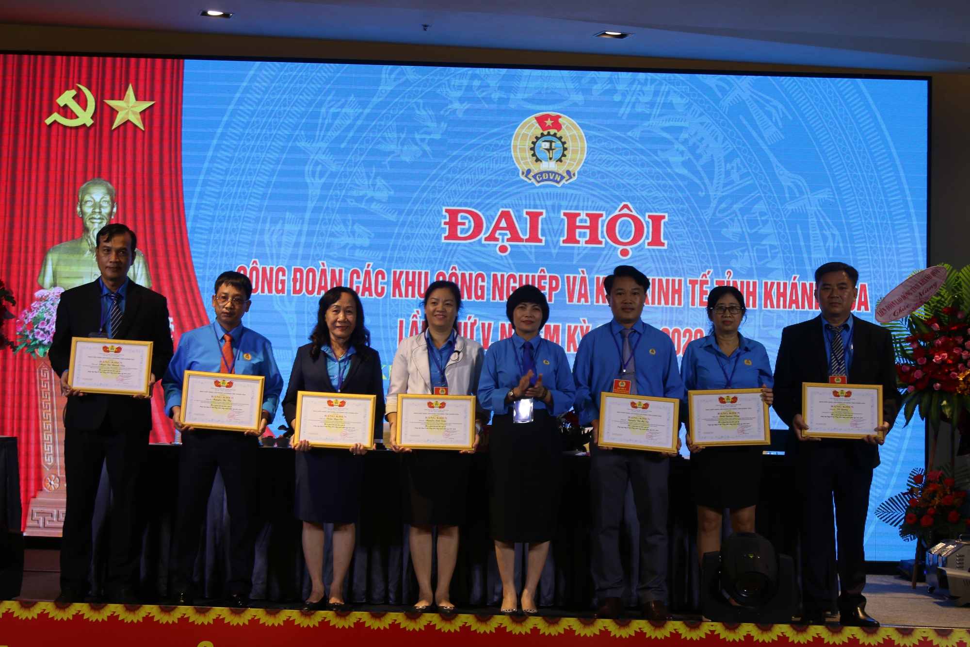 C&ocirc;ng đo&agrave;n KCN Kh&aacute;nh H&ograve;a tăng cường c&ocirc;ng t&aacute;c chăm lo người lao động - Ảnh 7.