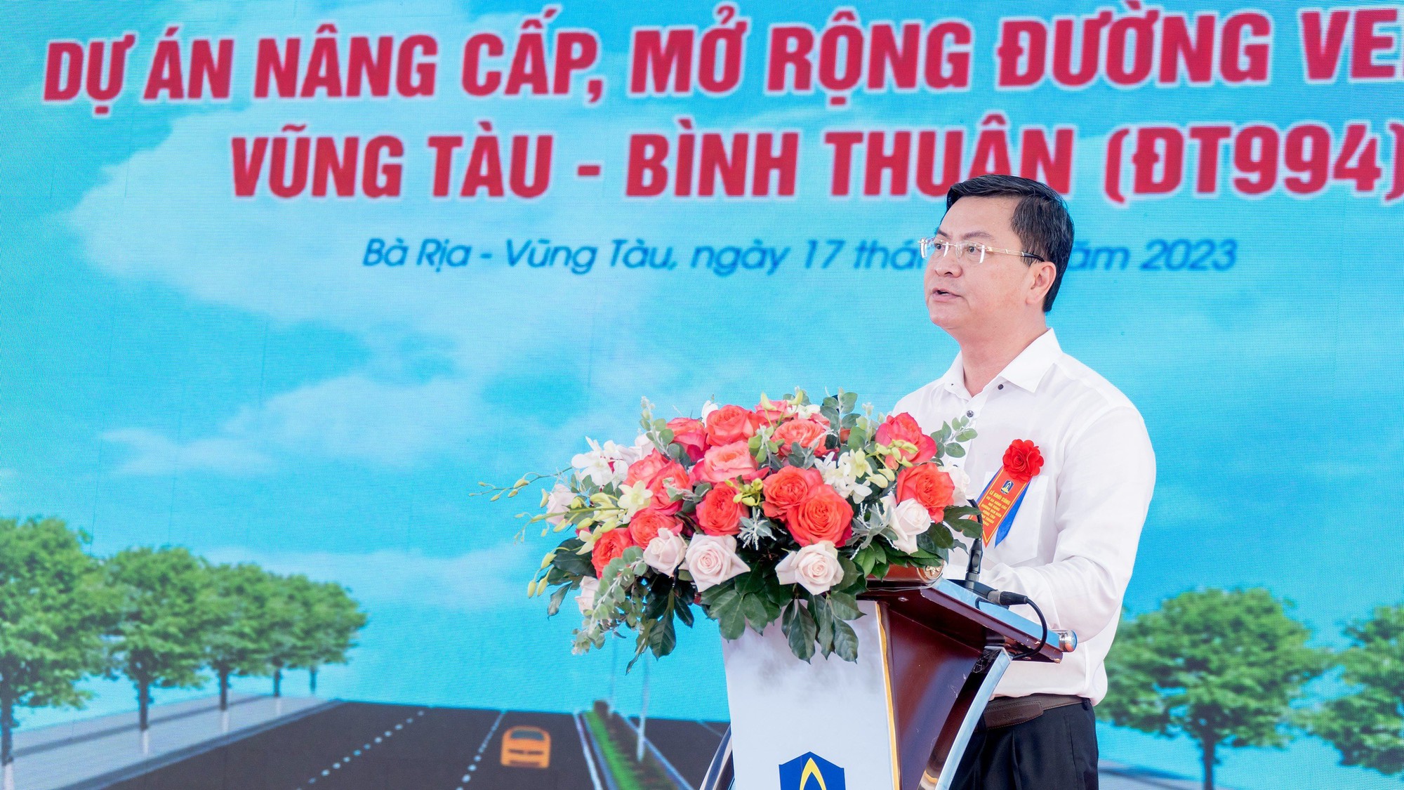 Khởi công tuyến đường ven biển kết nối giữa Vũng Tàu và Bình Thuận - Ảnh 1.