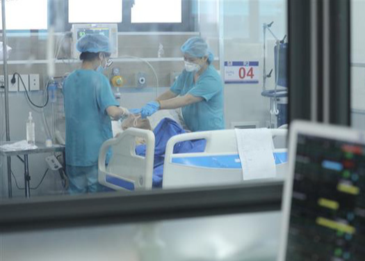 Dịch COVID-19 hôm nay: Ca mắc và bệnh nhân nặng thấp nhất hơn 2,5 tháng qua