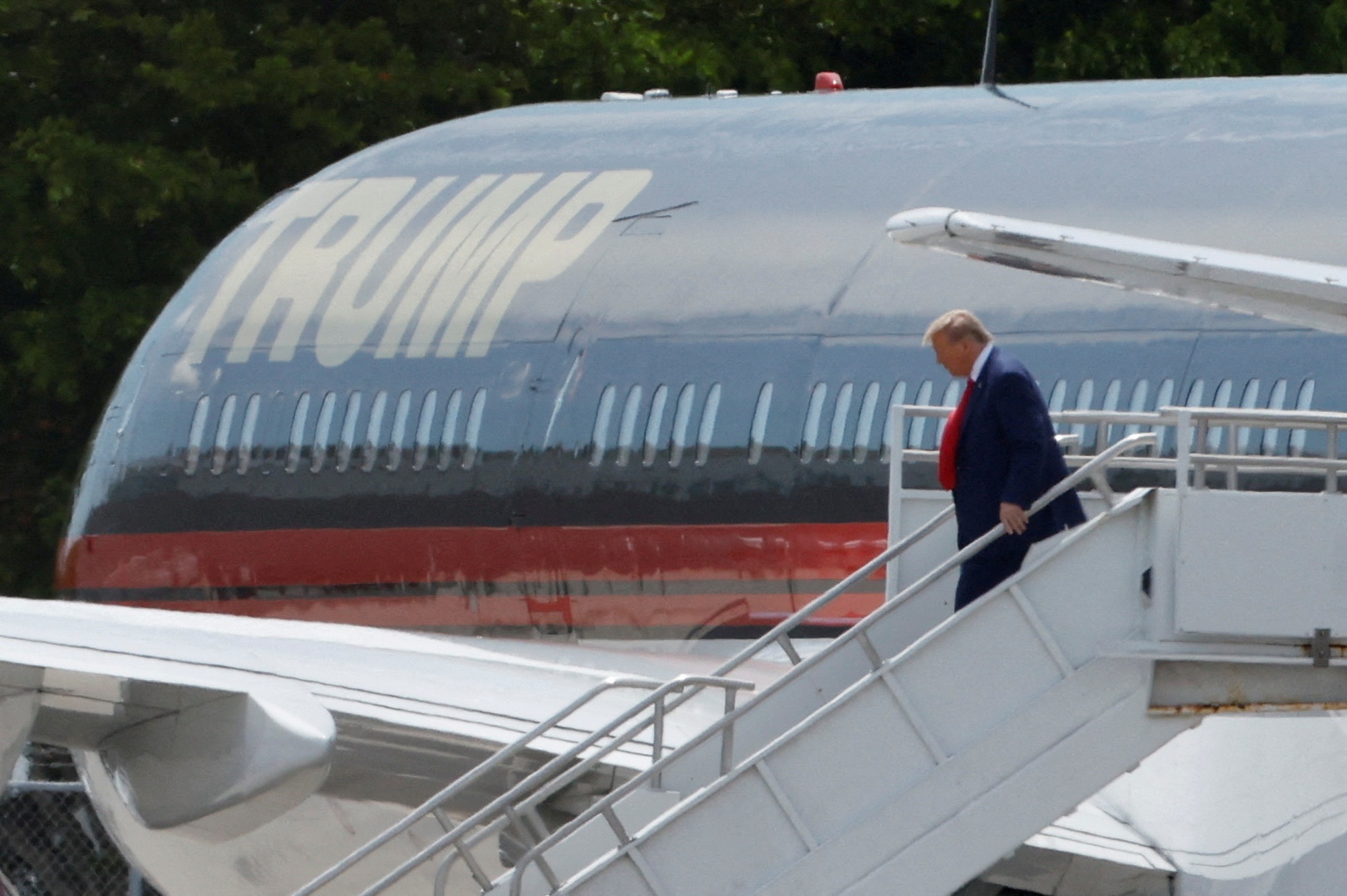 Chuyên gia chỉ ra "lỗ hổng chết người" của ông Trump