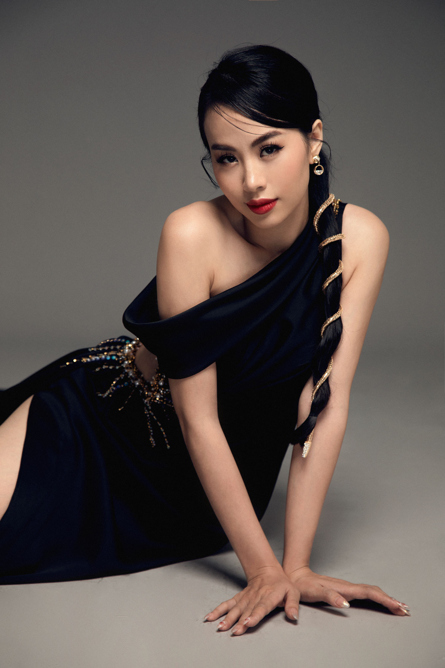Mạnh Quỳnh, Quang H&agrave; &ldquo;Xin l&agrave;m &aacute;nh sao đ&ecirc;m&rdquo; c&ugrave;ng &ldquo;n&agrave;ng thơ bolero Dương Huệ - Ảnh 4.