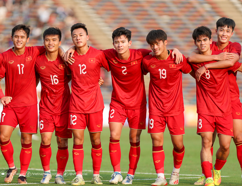 Tuyển U23 Việt Nam đón thêm "tân binh" Việt kiều