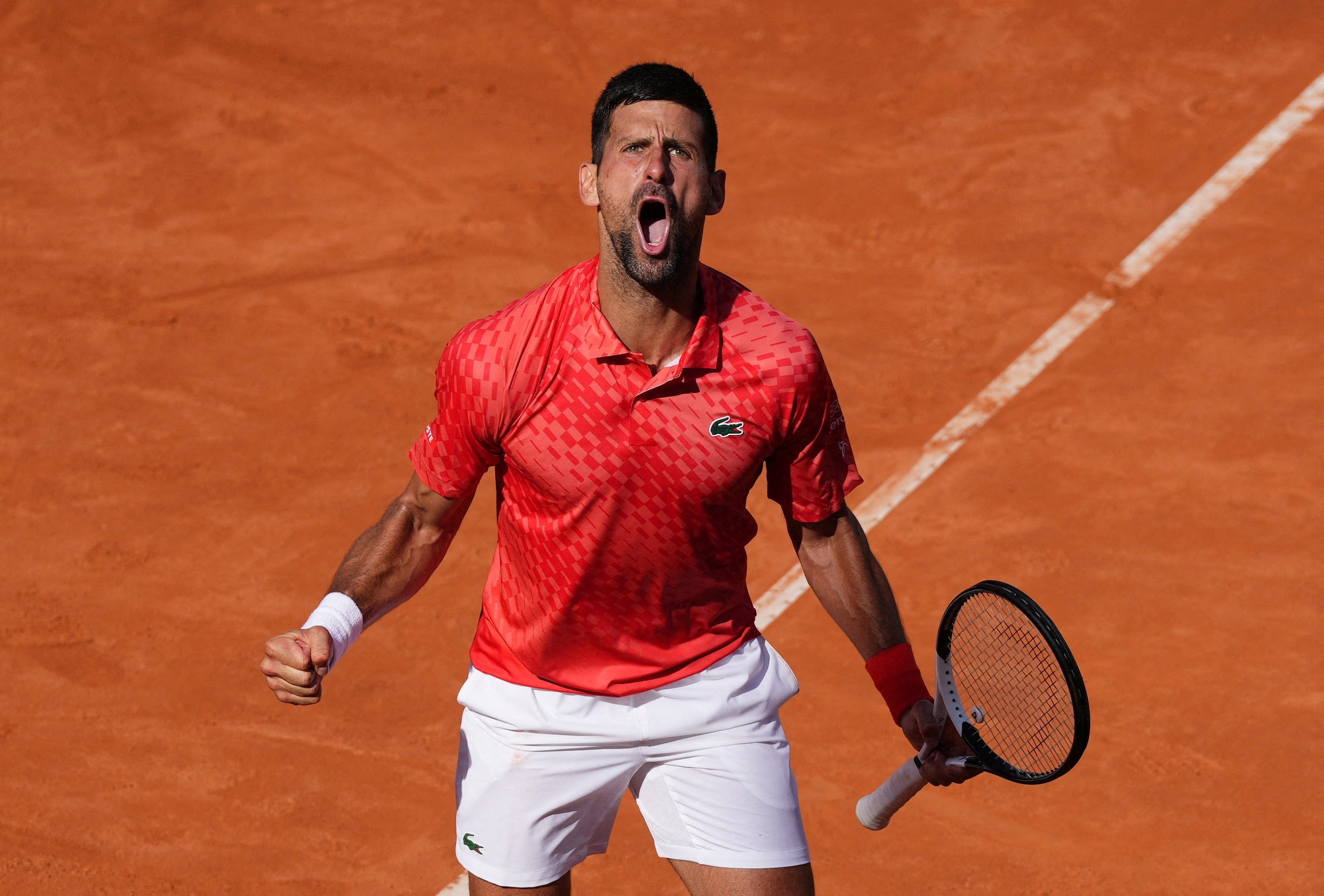 Djokovic bị la ó trong chiến thắng ở vòng 3 Roland Garros