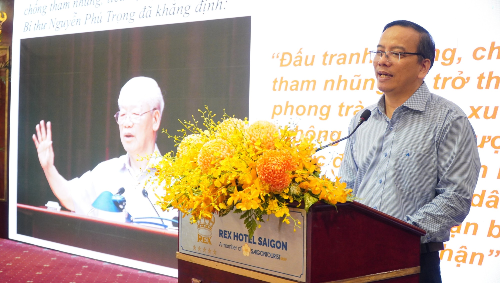 Đoàn Báo Người Lao Động và Đoàn Saigontourist Group tổ chức sinh hoạt chính trị - Ảnh 4.