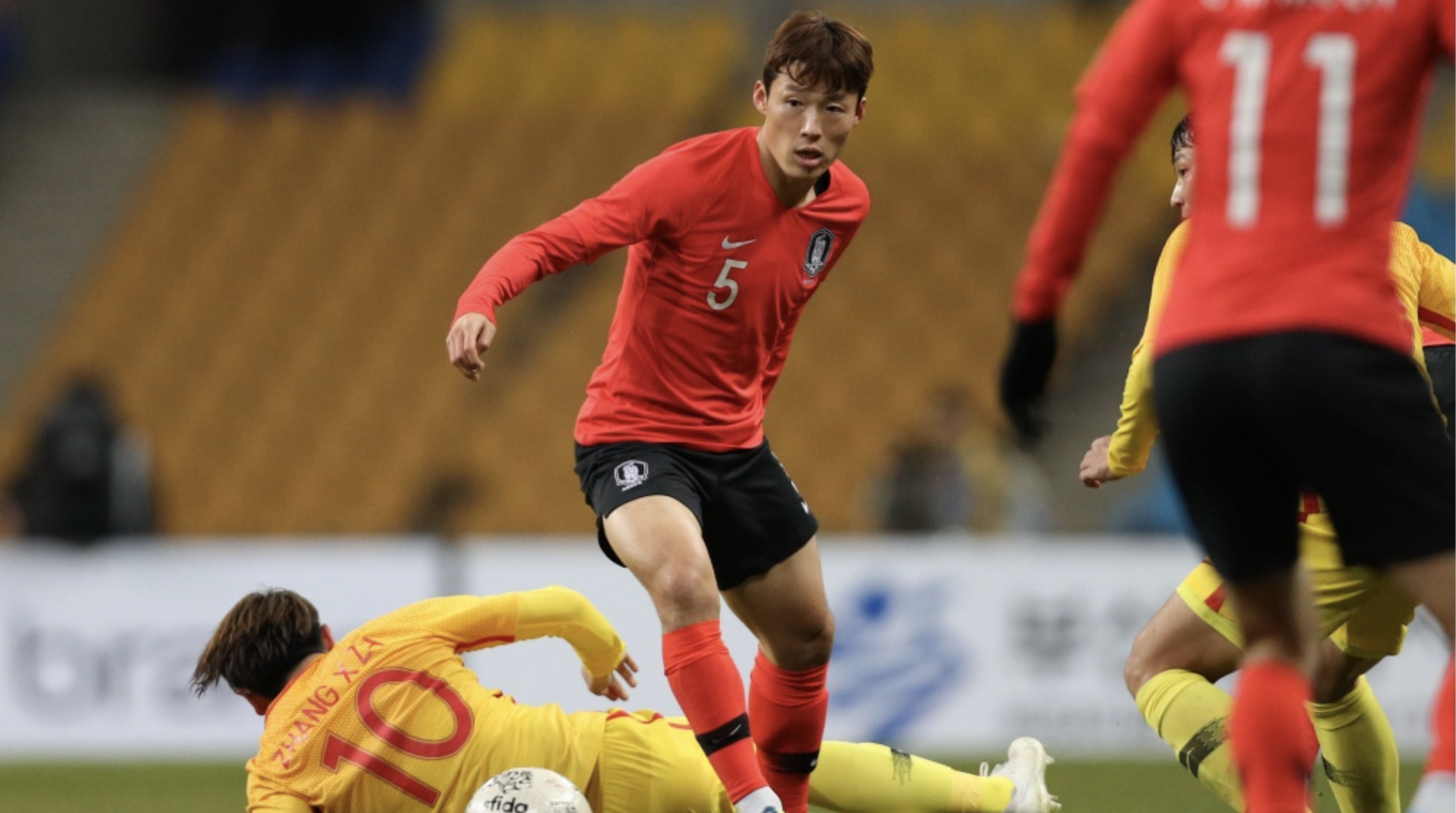 Klinsmann v&agrave; Son Heung-min &acirc;u lo việc tuyển thủ H&agrave;n bị bắt ở Trung Quốc - Ảnh 6.