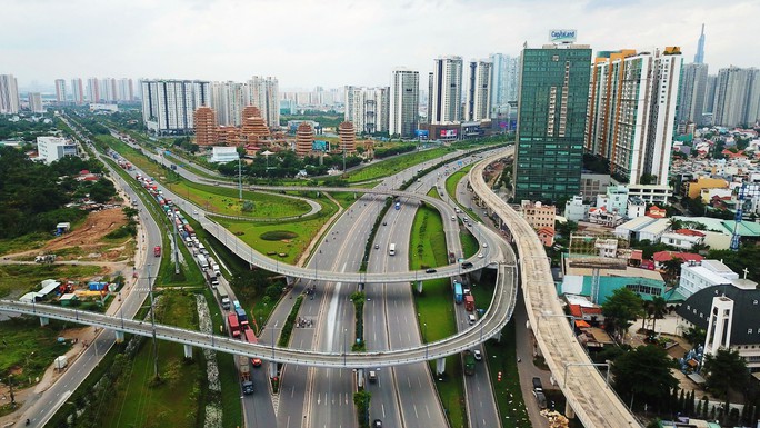 Cần có nhà vệ sinh công cộng trên xa lộ Hà Nội