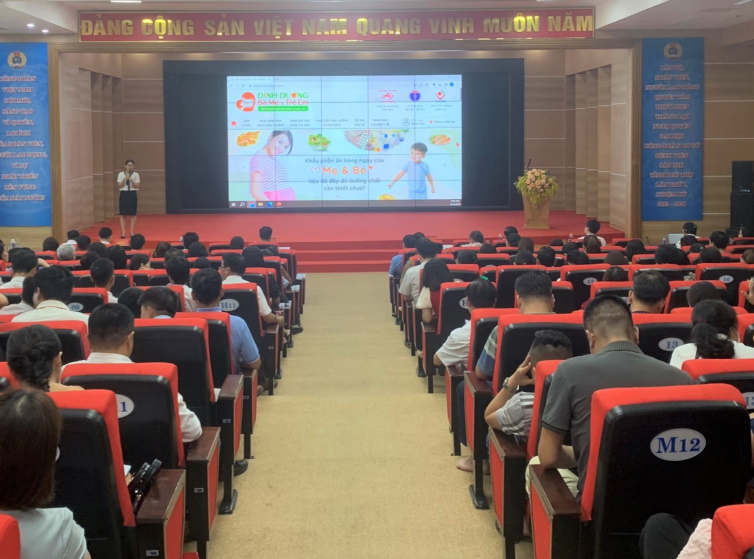 Phú Thọ chuẩn hóa dinh dưỡng cho bà mẹ và trẻ em dưới 5 tuổi với Phần mềm từ Bộ Y tế