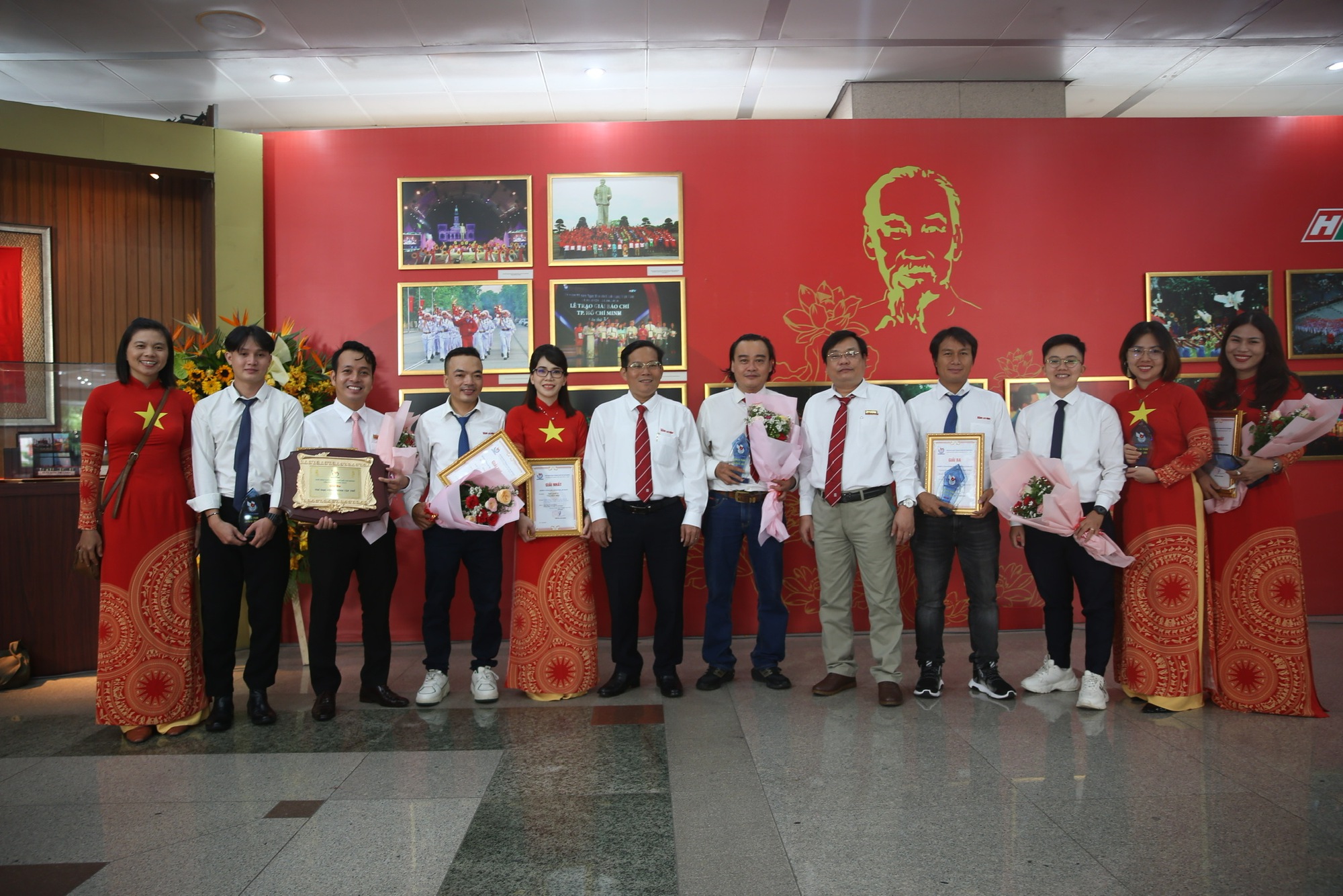 Báo Người Lao Động đoạt nhiều giải cao tại Giải Báo chí TP HCM - Ảnh 5.